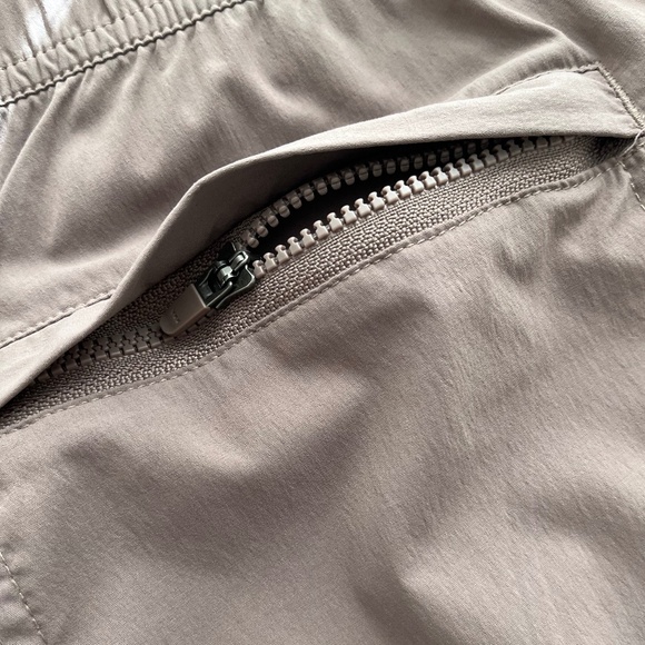 REI Co-op Women's Quick Dry Brown Hiking Pants Size 8 - Picture 5 of 9